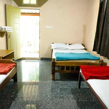 Isiri River Side Stay Kalasa Exterior photo
