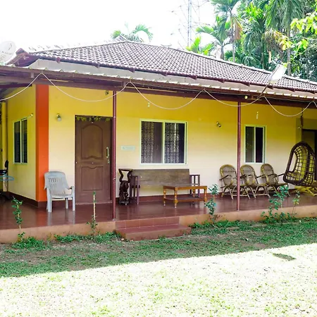 Isiri River Side Stay Kalasa Exterior photo