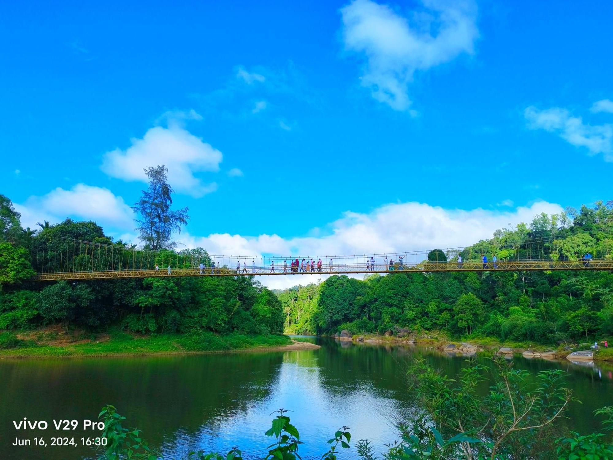 Isiri River Side * Kalasa
